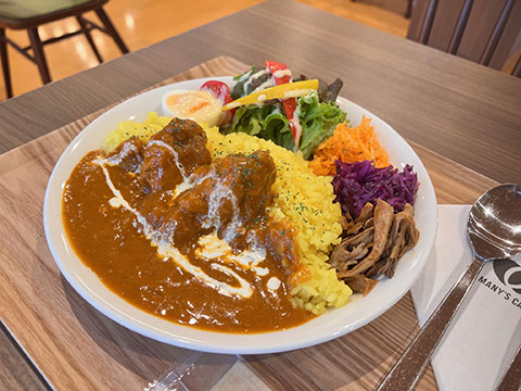 MANY’S CAFE