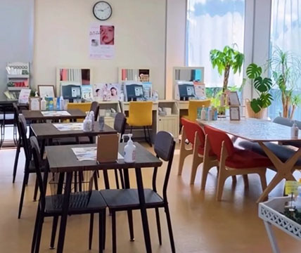 ナリス化粧品