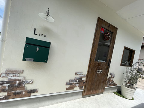 salon’sLien