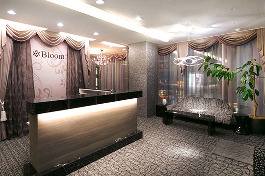 BLOOM新宿西口店