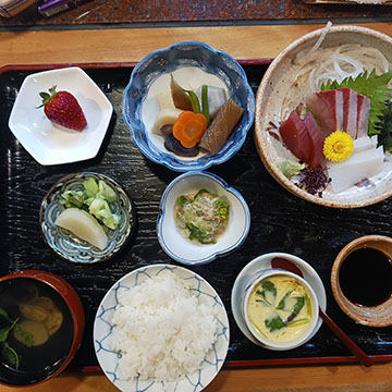 味処すし満