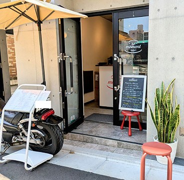 カフェ　モーメント
