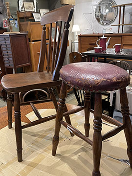 ARTICLE Antique & Curiosity