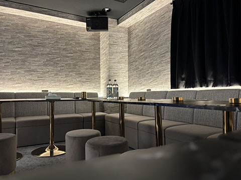 KARAOKE BER  L.L.L.