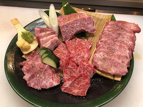焼肉　友櫻