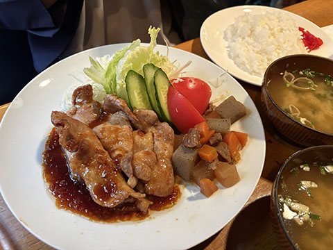 アポロ